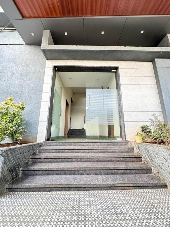 Hotel Hill View NalaSopāra Exterior foto